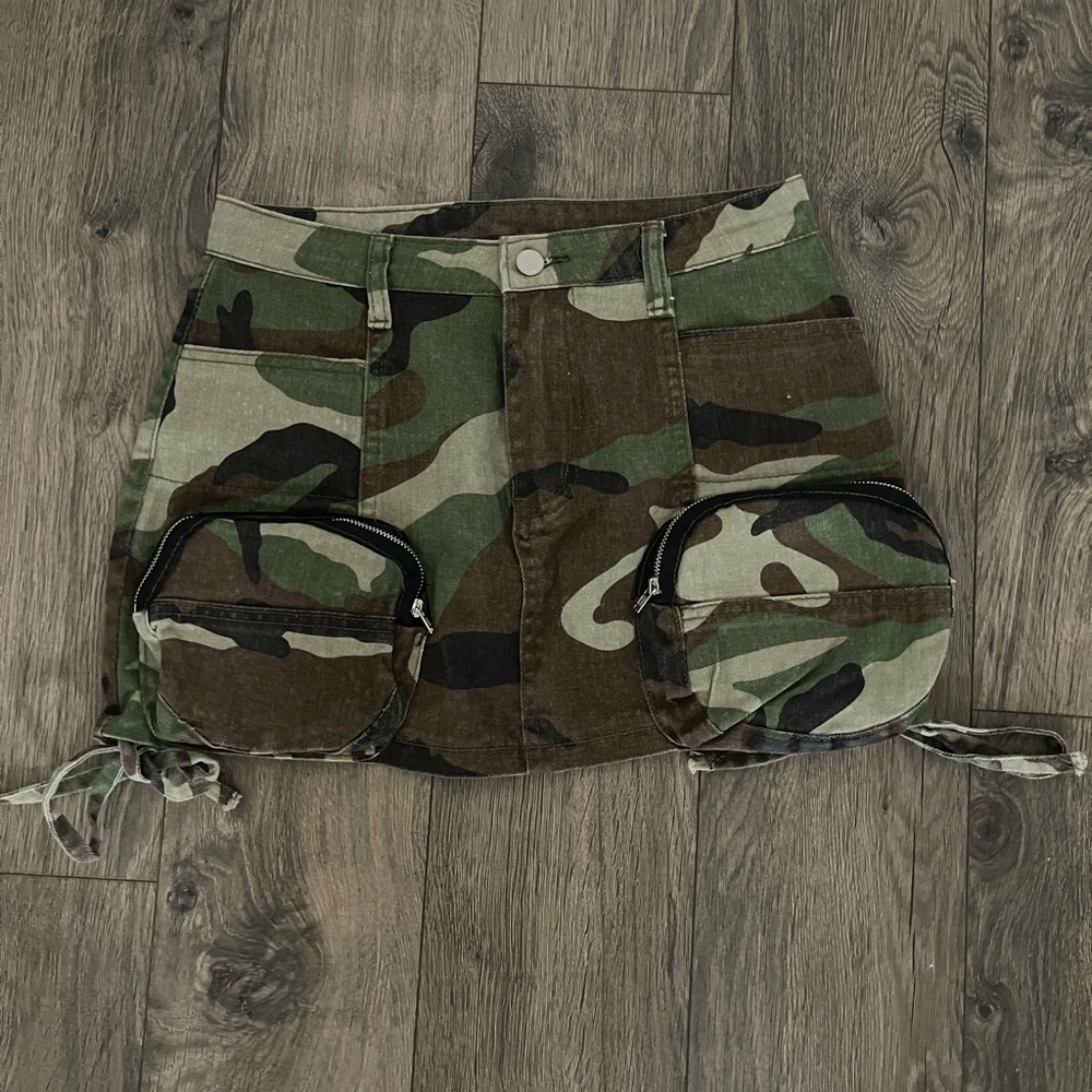Camouflage Mini Skirt with Pockets